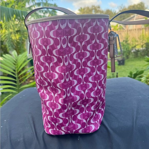 NWT Authentic COACH PRK DREAM C TOTE BAG in Magenta & Tan Incl Dust Bag - Picture 11 of 12